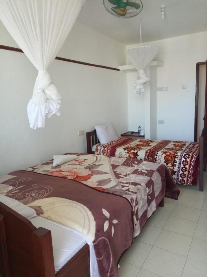 Golden Guest House- Miritini Mombasa Exteriör bild