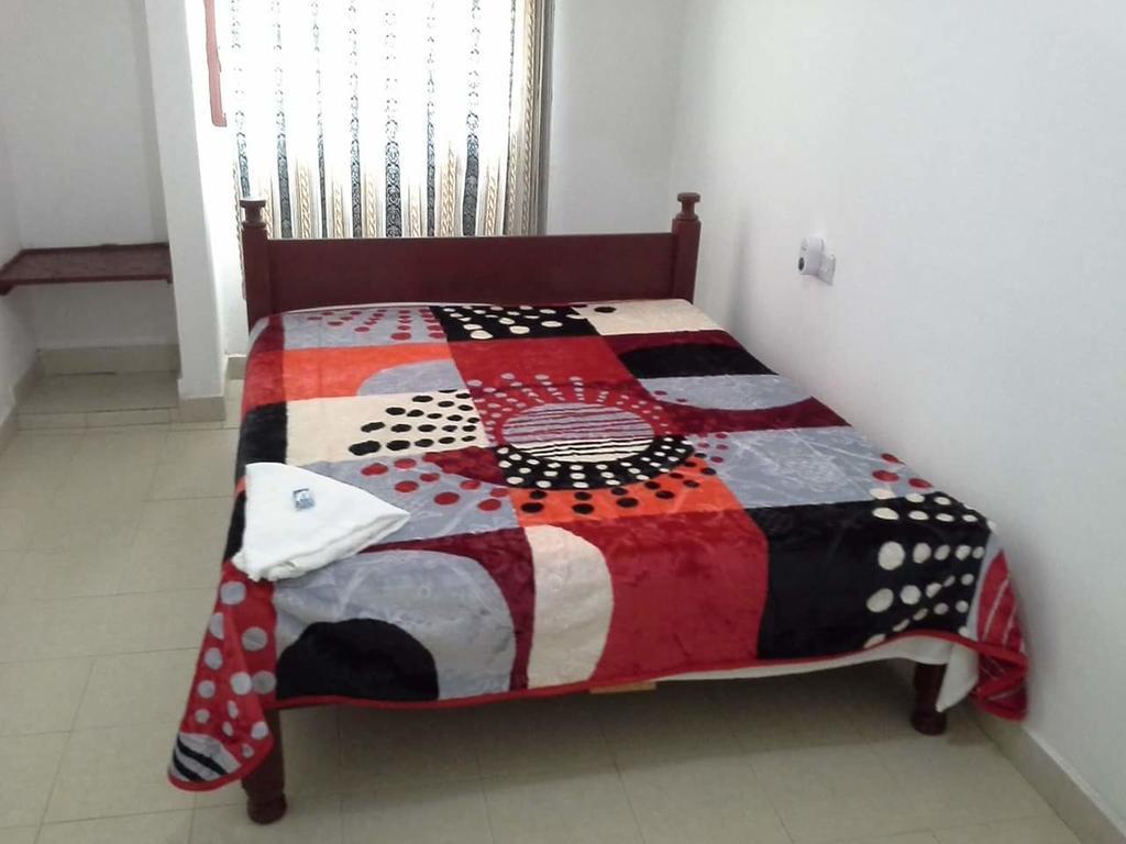 Golden Guest House- Miritini Mombasa Exteriör bild