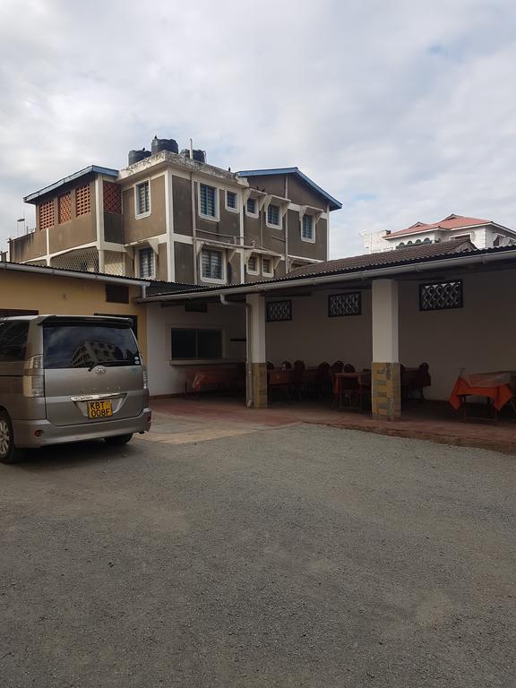 Golden Guest House- Miritini Mombasa Exteriör bild